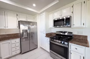 9648 Elmira Cir, Sacramento, CA 95827 - Photo 8