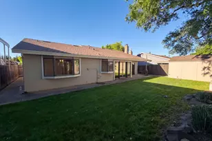 9648 Elmira Cir, Sacramento, CA 95827 - Photo 22