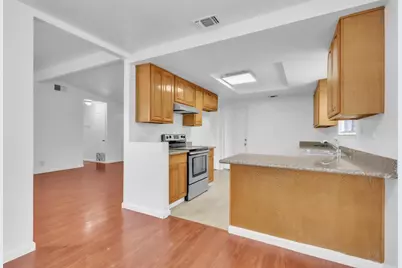 19 Meadow Breeze Court, Sacramento, CA 95823 - Photo 8