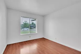 19 Meadowbreeze Ct, Sacramento, CA 95823 - Photo 22