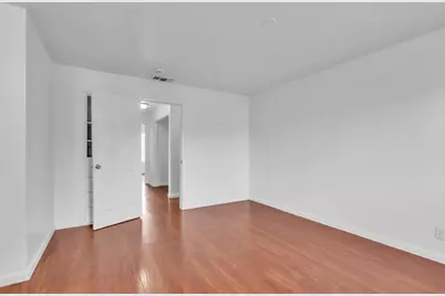 19 Meadow Breeze Court, Sacramento, CA 95823 - Photo 14