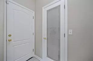 17345 S Green Summers Ln, Lathrop, CA 95330 - Photo 16