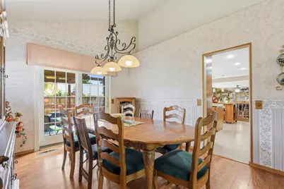 8904 Royal Gate Way, Elk Grove, CA 95624 - Photo 12