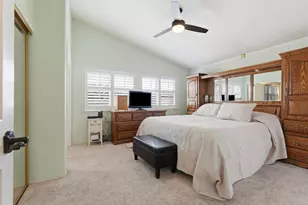 8904 Royal Gate Way, Elk Grove, CA 95624 - Photo 32