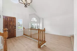 8904 Royal Gate Way, Elk Grove, CA 95624 - Photo 10