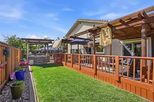 8904 Royal Gate Way, Elk Grove, CA 95624 - Photo 52