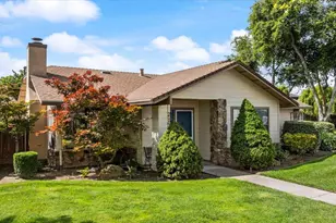 2136 Candy Cane Walk, Manteca, CA 95336 - Photo 2