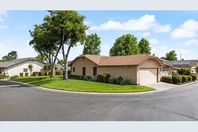 2136 Candy Cane Walk, Manteca, CA 95336 - Photo 4