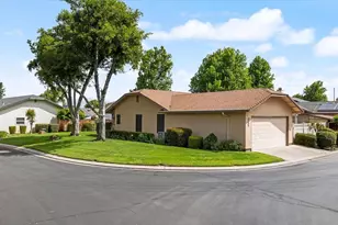2136 Candy Cane Walk, Manteca, CA 95336 - Photo 4