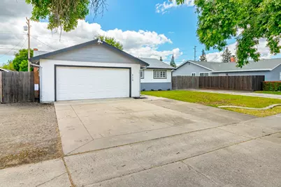 712 Woodrow Avenue, Modesto, CA 95350 - Photo 1