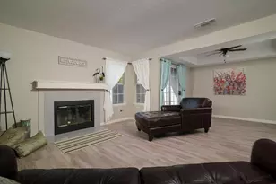 4055 Alex Ln, Carmichael, CA 95608 - Photo 6