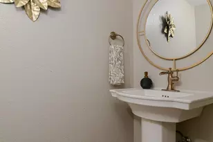4055 Alex Ln, Carmichael, CA 95608 - Photo 14
