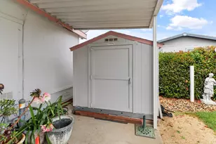 Cantabrook St, Sacramento, CA 95828 - Photo 38