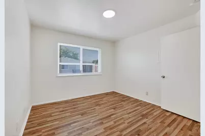 4149 Apostolo Circle, Sacramento, CA 95824 - Photo 32