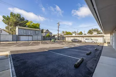 2416 Sloat Way, Sacramento, CA 95818 - Photo 8