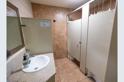 2416 Sloat Way, Sacramento, CA 95818 - Photo 44