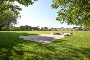 1424 Kitchner Rd, Sacramento, CA 95822 - Photo 26