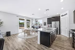 2079 Coffee Creek Way, Plumas Lake, CA 95961 - Photo 8
