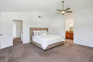 8932 Shady Vista Ct, Elk Grove, CA 95624 - Photo 18