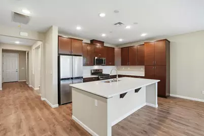 10032 Wagoner Way, Elk Grove, CA 95757 - Photo 6