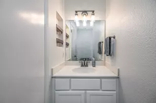 581 Lincoln Ave, Modesto, CA 95354 - Photo 6