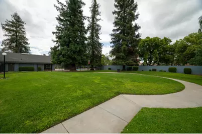 581 Lincoln Avenue #B, Modesto, CA 95354 - Photo 24