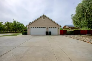 1054 Townhill Rd, Oakdale, CA 95361 - Photo 46