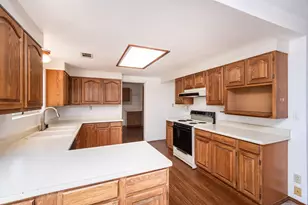 9320 Tilton Ln, Orangevale, CA 95662 - Photo 10