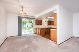9320 Tilton Ln, Orangevale, CA 95662 - Photo 8