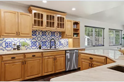 8735 Phoenix Avenue, Fair Oaks, CA 95628 - Photo 16