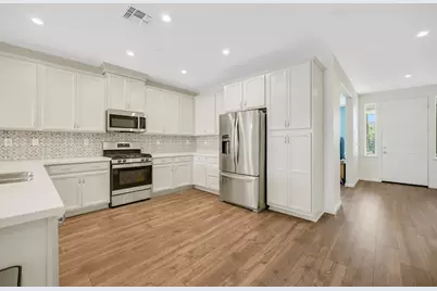 1056 Luna Drive, Roseville, CA 95747 - Photo 2