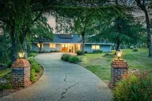 19048 Swallow Way, Penn Valley, CA 95946 - Photo 2