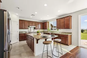 12011 Quail Falls Way, Rancho Cordova, CA 95742 - Photo 18