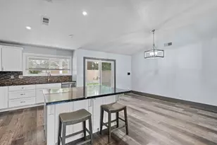 8605 Zircon Crest Ct, Elk Grove, CA 95624 - Photo 12