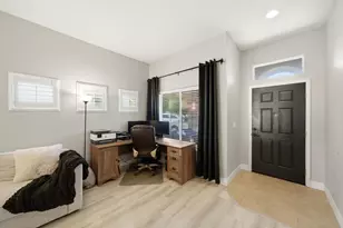7640 Laguna Beach Way, Antelope, CA 95843 - Photo 12
