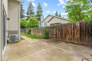 14 Las Uvas Ct, Sacramento, CA 95833 - Photo 18