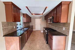 8232 Moorhaven Way, Sacramento, CA 95828 - Photo 2