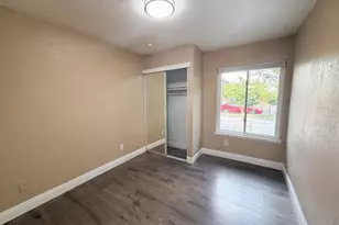 8232 Moorhaven Way, Sacramento, CA 95828 - Photo 14