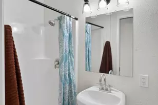 5795 Lerner Way, Sacramento, CA 95823 - Photo 20