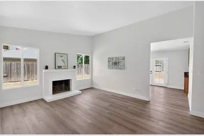 5795 Lerner Way, Sacramento, CA 95823 - Photo 6