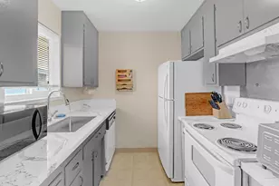 9001 Casals St, Sacramento, CA 95826 - Photo 2