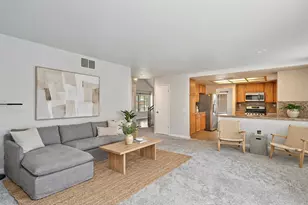 8239 Derbyshire Cir, Sacramento, CA 95828 - Photo 14