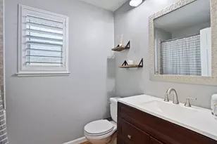 1020 Port Chelsea Cir, Lodi, CA 95240 - Photo 18