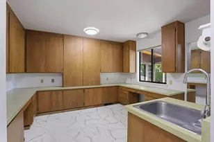 10753 Elkhorn Dr, Stockton, CA 95209 - Photo 38