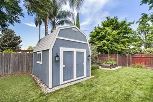 6860 Pocket Rd, Sacramento, CA 95831 - Photo 48