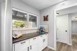 6860 Pocket Rd, Sacramento, CA 95831 - Photo 20