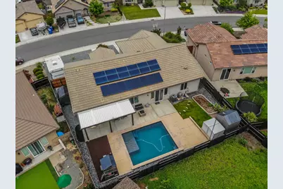1082 Marichal Way, Galt, CA 95632 - Photo 2