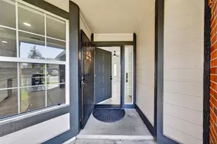 8013 Healy Ct, Sacramento, CA 95828 - Photo 8