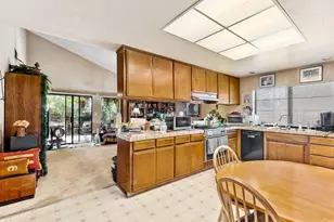 827 Del Oro St, Woodland, CA 95695 - Photo 10