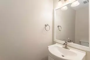 7249 Pine View Dr, Folsom, CA 95630 - Photo 12